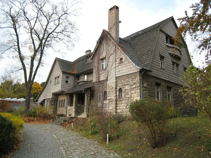 "Haus Springer" 4 -Zimmer-Wohnung am Großen Wannsee - WBS 100-140 erforderlich — photo 1